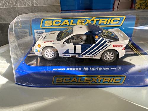 Scalextric ford rs200 rally - ford,